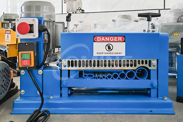 Cable/Wire Stripping Machine