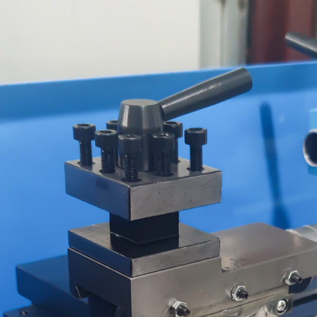 mini metal lathe detail 3