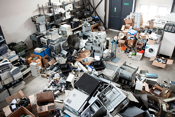 What materials can be recycled from electronic wastes?
