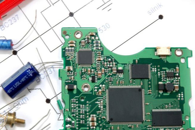 Are electronic components from waste pcb boards worth recycling?